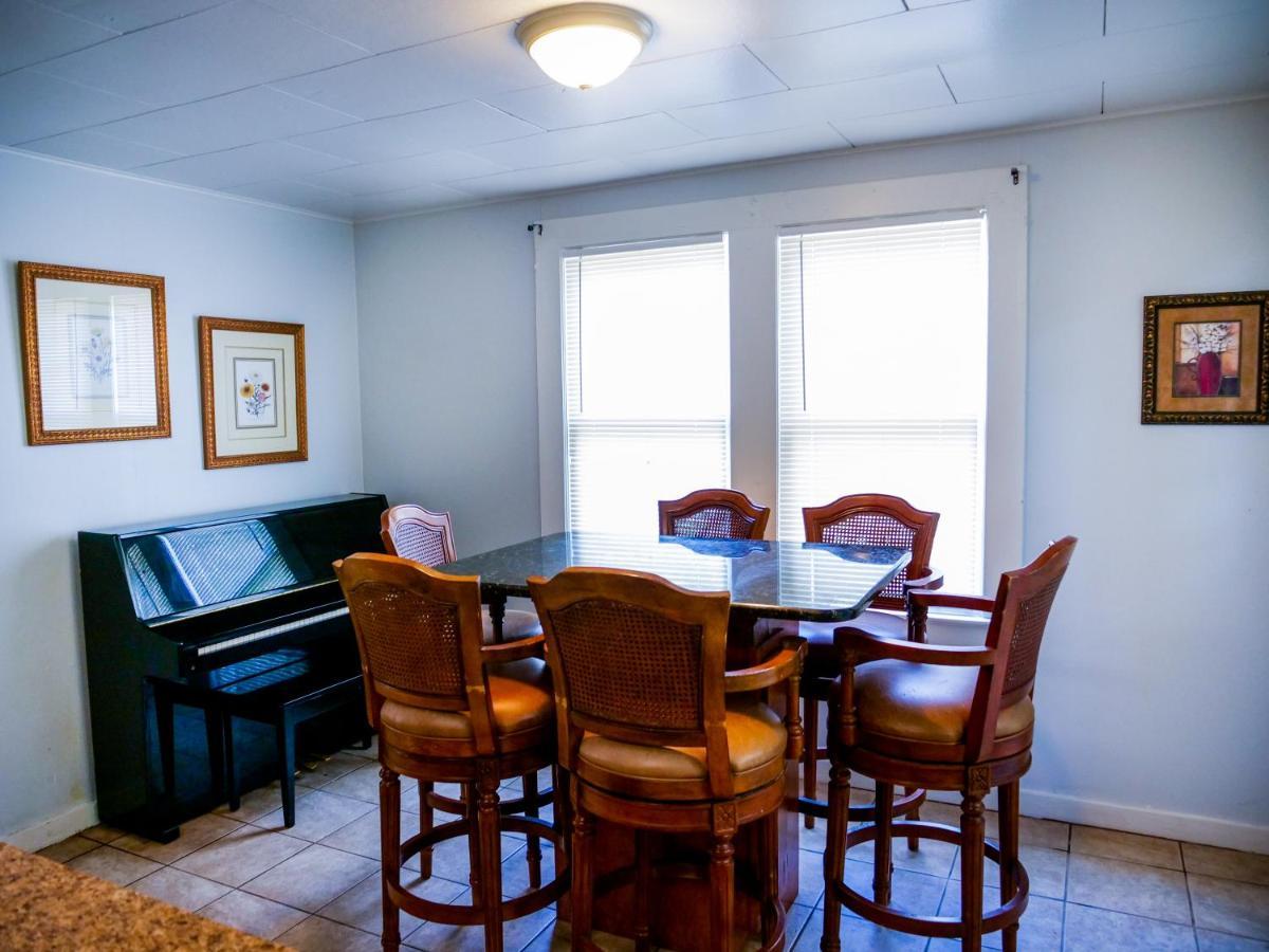 Private Home In Ocala With Fenced Yard, Piano, Central Location, Pets Welcome Kültér fotó